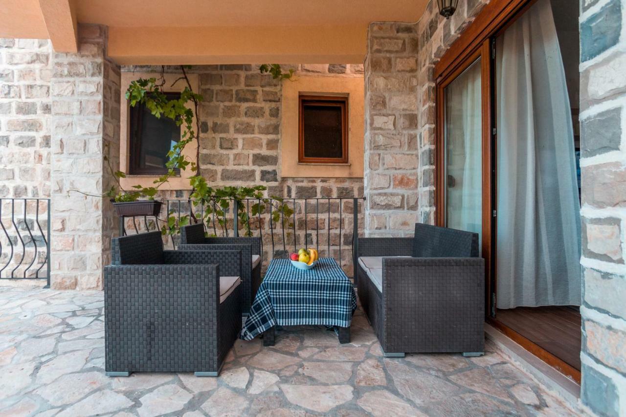 Villa Ladera Lapcici Budva Exterior photo